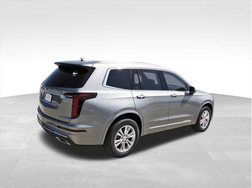 2025 Cadillac XT6 Luxury FWD