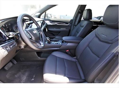 2025 Cadillac XT6 Premium Luxury FWD