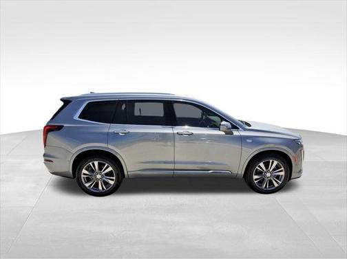 2025 Cadillac XT6 Premium Luxury FWD
