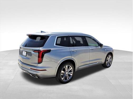 2025 Cadillac XT6 Premium Luxury FWD