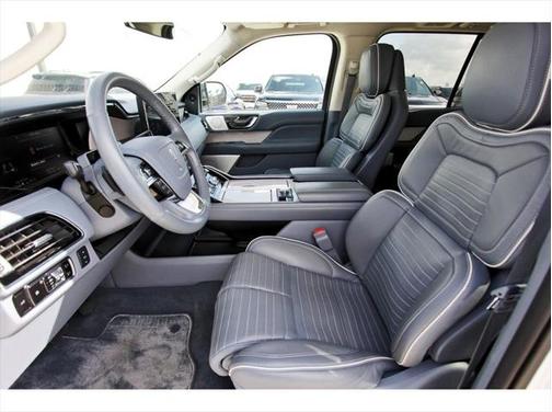 2023 Lincoln Navigator Black Label