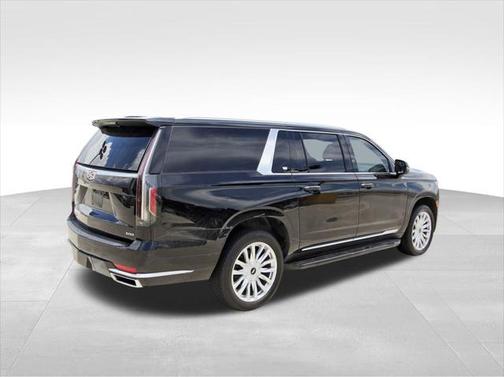 2023 Cadillac Escalade ESV Luxury