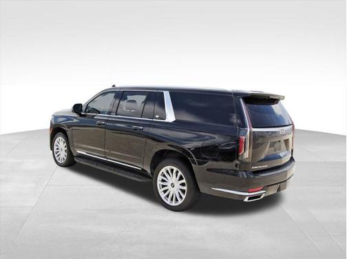 2023 Cadillac Escalade ESV Luxury