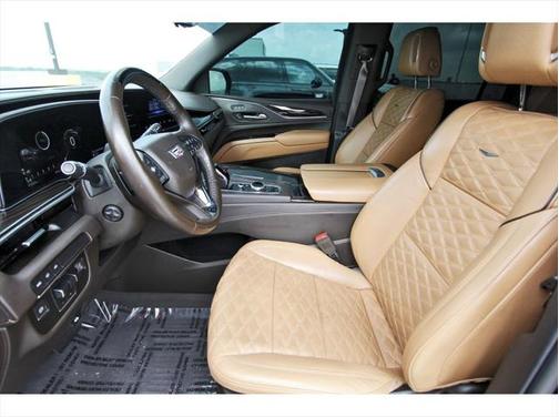 2022 Cadillac Escalade ESV Premium Luxury