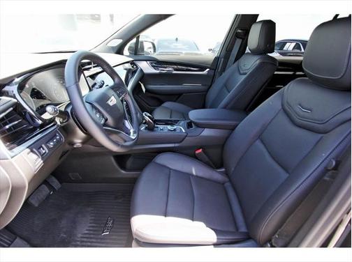 2025 Cadillac XT6 Premium Luxury FWD