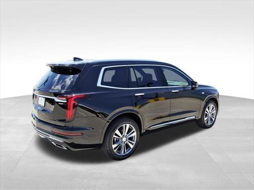 2025 Cadillac XT6 Premium Luxury FWD