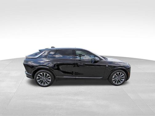 2025 Cadillac LYRIQ Sport