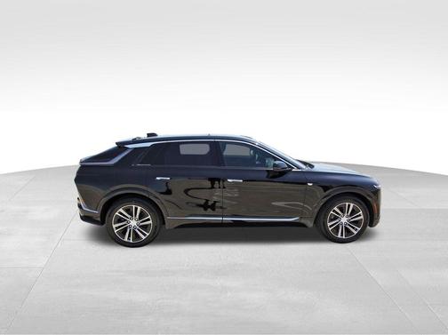 2026 Cadillac LYRIQ Premium Luxury