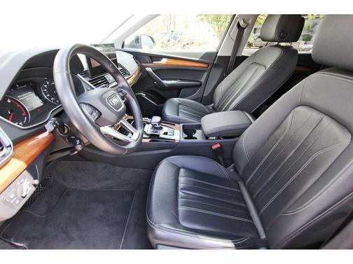 2023 Audi Q5 45 S line Premium