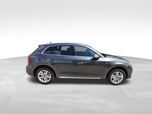 2023 Audi Q5 45 S line Premium