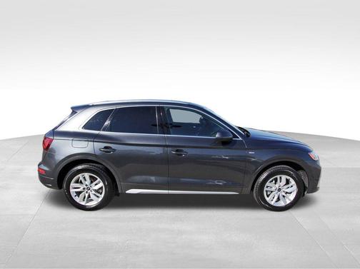2023 Audi Q5 45 S line Premium