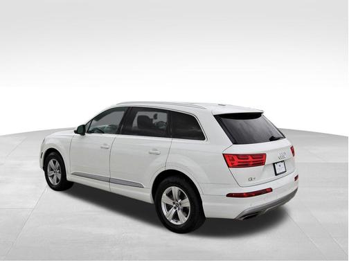 2019 Audi Q7 45 Premium Plus