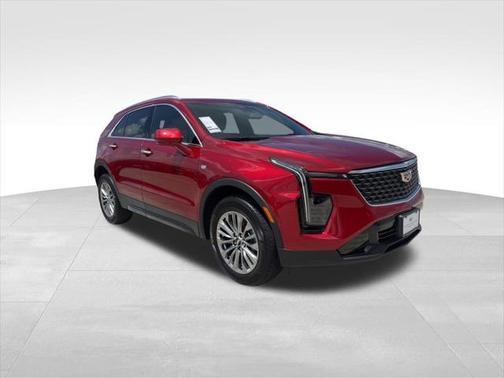2025 Cadillac XT4 Premium Luxury