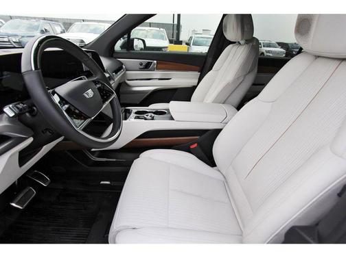 2026 Cadillac VISTIQ Sport