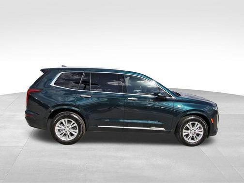 2025 Cadillac XT6 Luxury FWD