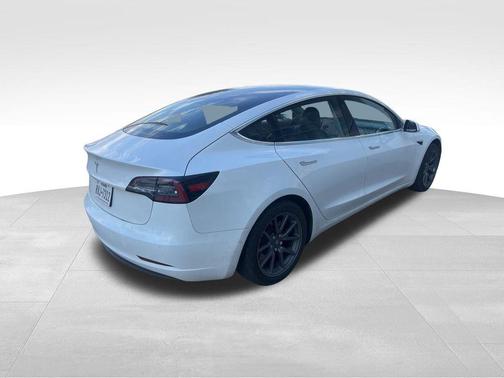 2020 Tesla Model 3 Standard Range