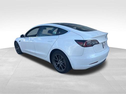 2020 Tesla Model 3 Standard Range