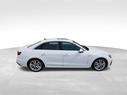 2023 Audi A4 45 S line Premium Plus