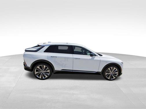 2026 Cadillac LYRIQ Signature Luxury