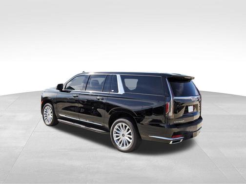 2023 Cadillac Escalade ESV Luxury