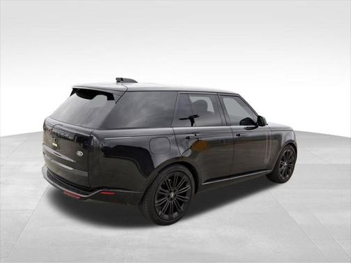 2023 Land Rover Range Rover P530 SE