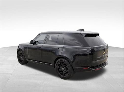 2023 Land Rover Range Rover P530 SE