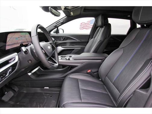 2025 Cadillac LYRIQ Luxury w/1SE