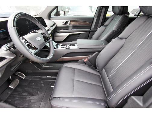 Radiant Red Tintcoat 2026 Cadillac VISTIQ Sport