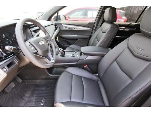 2025 Cadillac XT6 Luxury FWD