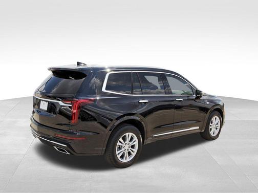 2025 Cadillac XT6 Luxury FWD