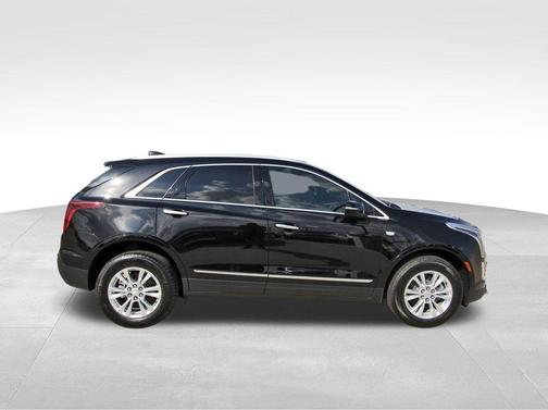 2026 Cadillac XT5 Luxury