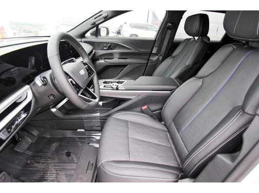 2025 Cadillac LYRIQ Sport