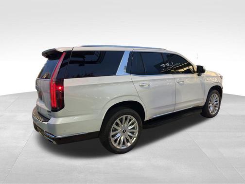 2025 Cadillac Escalade Luxury