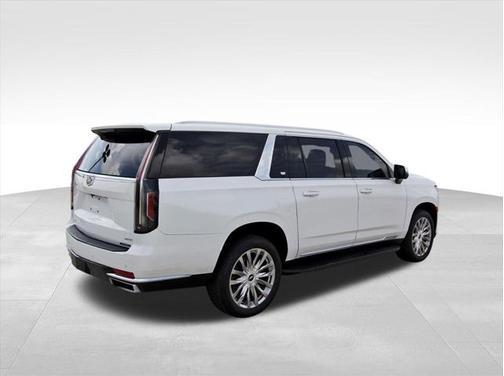 2022 Cadillac Escalade ESV Luxury