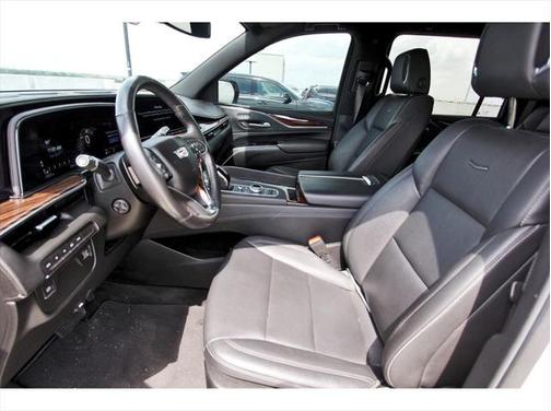 2022 Cadillac Escalade ESV Luxury