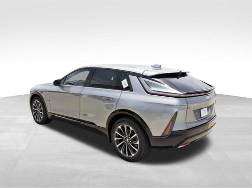 2025 Cadillac LYRIQ Sport