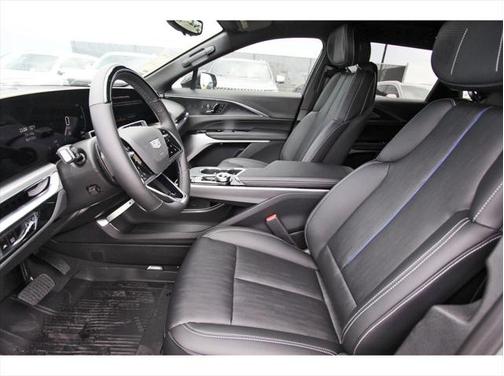 2025 Cadillac LYRIQ Luxury w/1SE