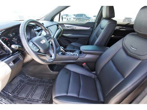 2023 Cadillac XT6 Luxury FWD