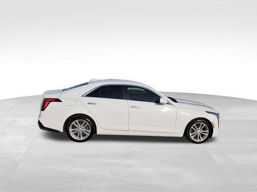 2024 Cadillac CT4 Luxury
