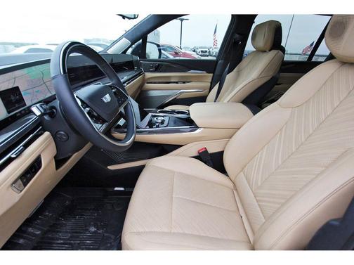 2025 Cadillac Escalade IQ Sport 2