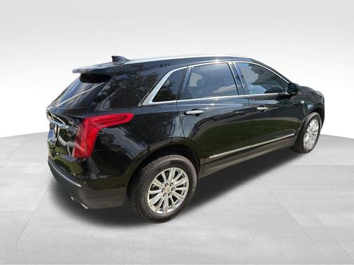 2017 Cadillac XT5 Base