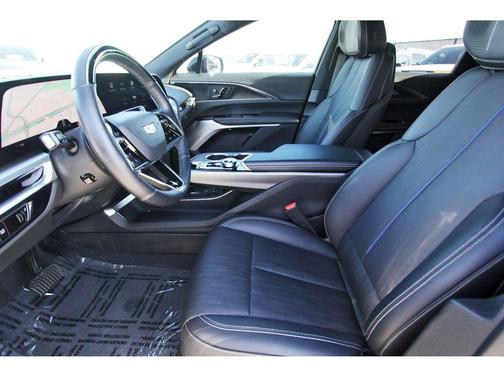 2025 Cadillac LYRIQ Sport