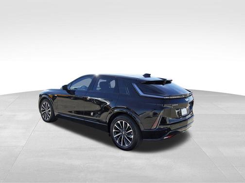 2025 Cadillac LYRIQ Sport
