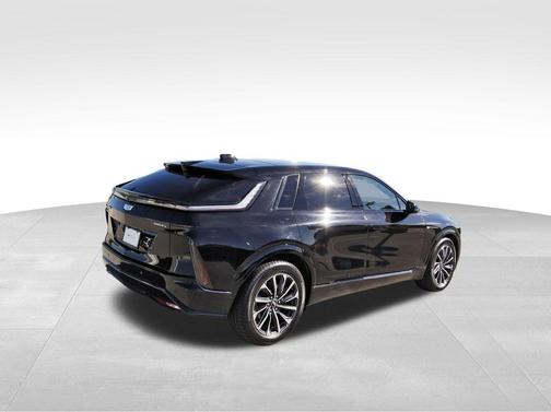 2025 Cadillac LYRIQ Sport