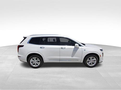 2025 Cadillac XT6 Luxury FWD