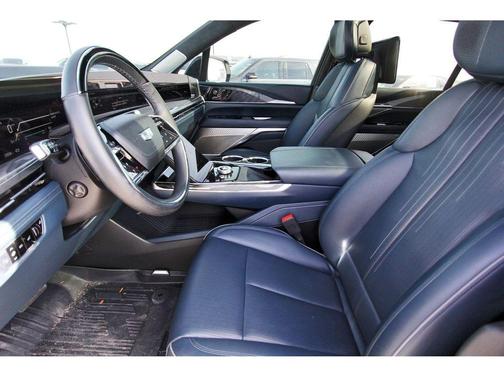 2025 Cadillac Escalade IQ Sport 2