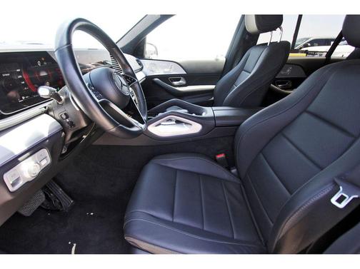 Black 2025 Mercedes-Benz GLS 450 4MATIC