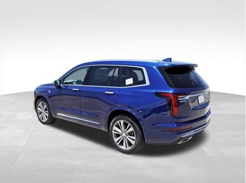 2025 Cadillac XT6 Premium Luxury FWD