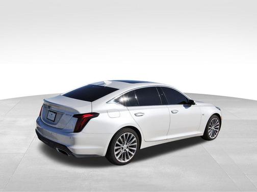 2022 Cadillac CT5 Premium Luxury