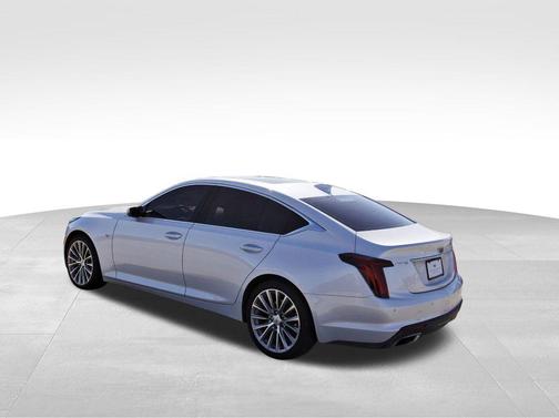 2022 Cadillac CT5 Premium Luxury